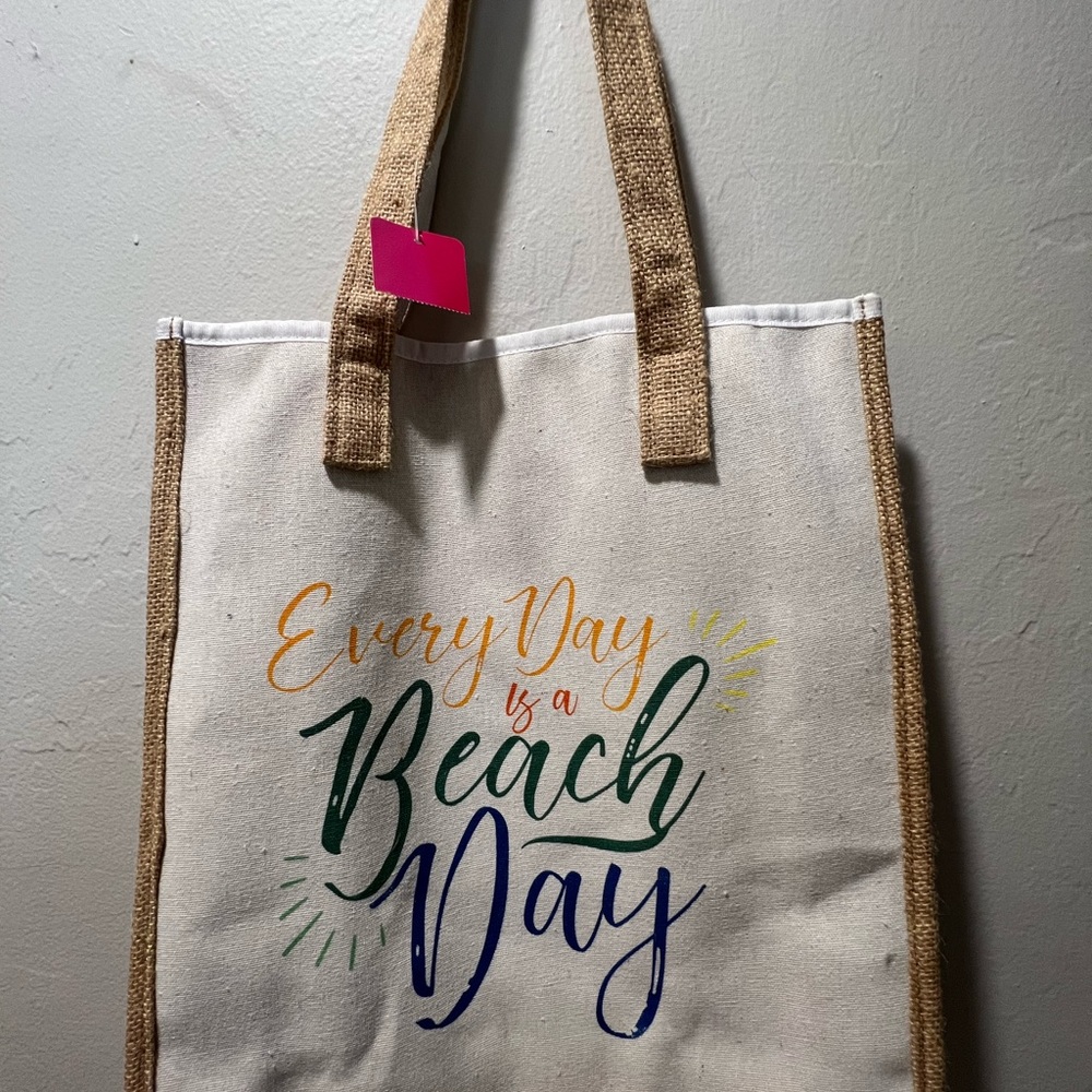 beach bag NEW (every day is a beach day)